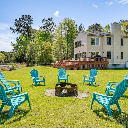 Villa Scenic Port Haywood Gem With Waterfront Views!